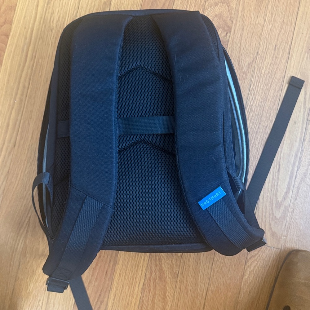 Bagsmart Camera Backpack - Picture 4 of 5